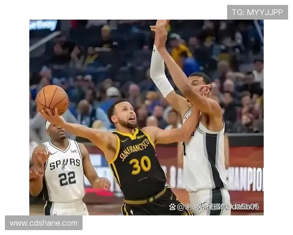 2013年NBA季后赛马刺与勇士激战回顾精彩瞬间与经典对决分析